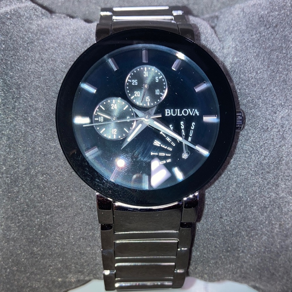 Bulova futuro watch